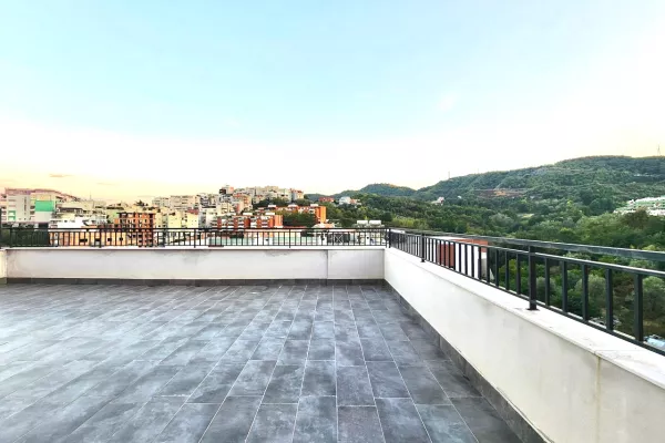 Penthouse (panoramic top floor) for rent in Tirana 2+1, Furnished