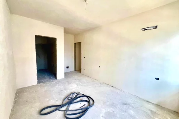 Shtepi ne shitje 2+1 ne Tirane - 115,000 Euro
