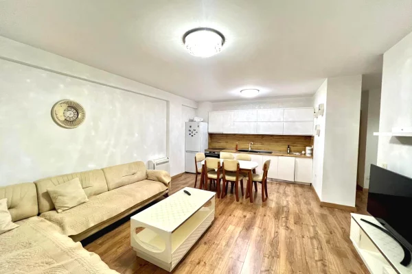 Shtepi me qera 2+1 ne Tirane - 750 Euro