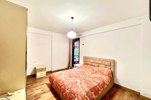 Shtepi me qera 2+1 ne Tirane - 750 Euro