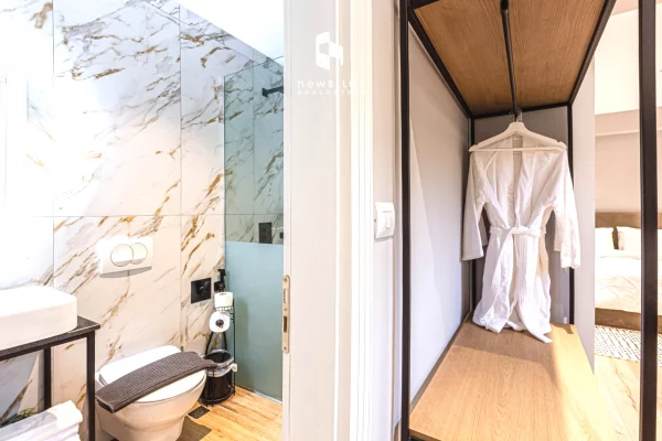 🏨 Hotel Modern Ne Shitje - Korce, Rr. e Vilave | me Pamje mbi gjithe Korcen | 1,500,000 Euro🔥