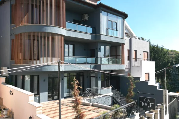 Business Property in Sale 5+1 in Korca - 1,500,000 Euro