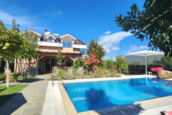 Shtepi ne shitje 6+1 ne Tirane - 1,500,000 Euro