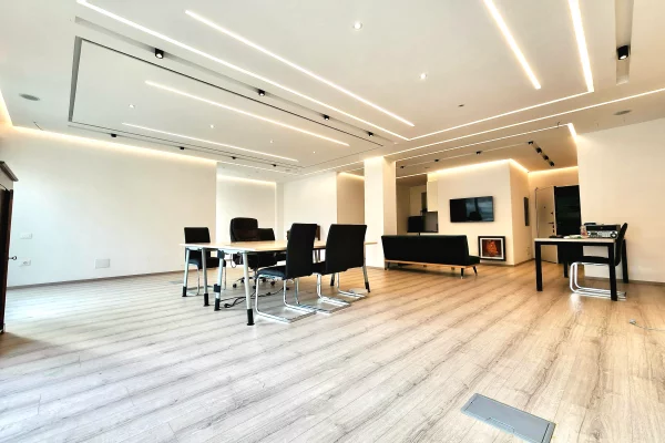 Elite OPEN SPACE Office (110m2) 📍 BLLOK - Credins - Totalisht i Rinovuar & me Super Pamje || 950Euro/Muaj Neto