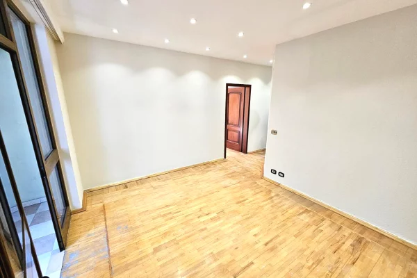 Shtepi ne shitje 3+1 ne Tirane - 350,000 Euro