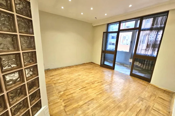 Shtepi ne shitje 3+1 ne Tirane - 350,000 Euro