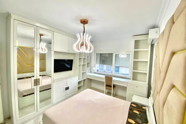 Shtepi me qera 3+1 ne Tirane - 1,700 Euro