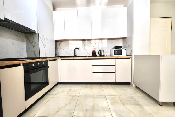 Shtepi me qera 1+1 ne Tirane - 800 Euro