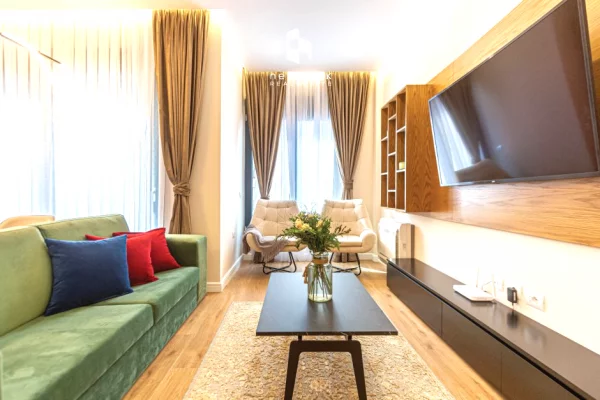 Shtepi me qera 1+1 ne Tirane - 900 Euro