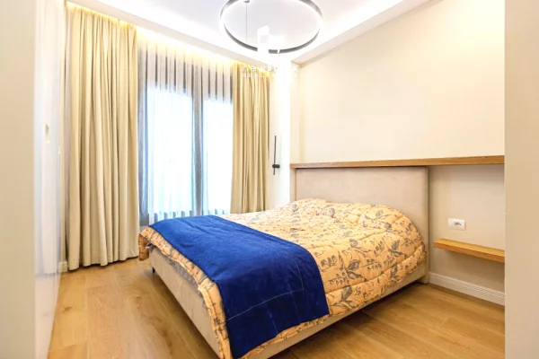 Shtepi me qera 1+1 ne Tirane - 900 Euro