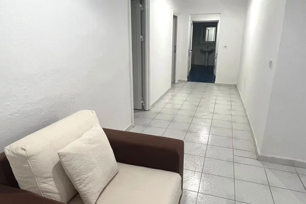 Shtepi me qera 3+1 ne Tirane - 500 Euro