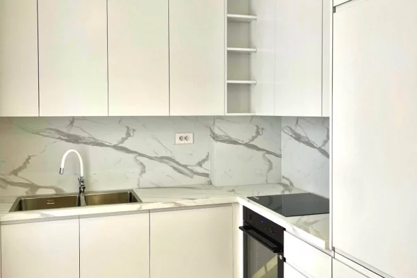 Shtepi me qera 1+1 ne Tirane - 1,300 Euro