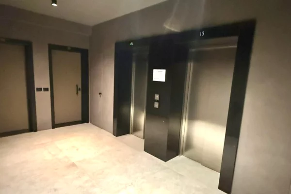 Zyre me Qera:📍Garden Building (Rr. E Kavajes) - 1200Euro - S.147m2 - Kt.4 || Me 20m2 Verande ✨️ 