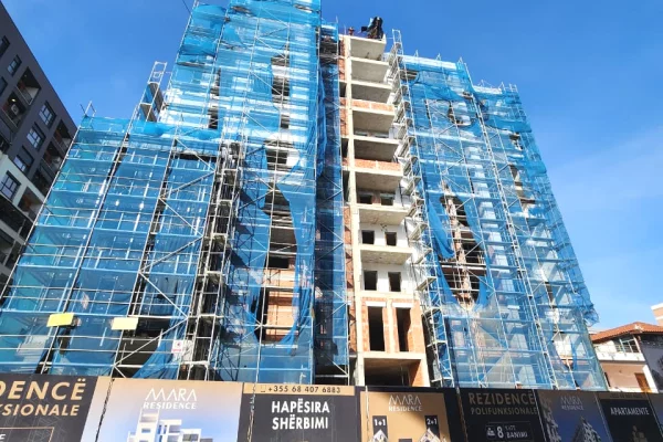 Shtepi ne shitje Apartament ne Tirane, 2+1, Mobilimi Bosh, pa mobiluar, Pagesa 190,000  Euro.