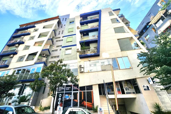 Business Property for Rent 3+1 in Tirana - 2,500 Euro