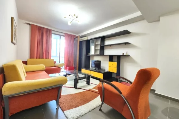 Shtepi me qera 1+1 ne Tirane - 450 Euro