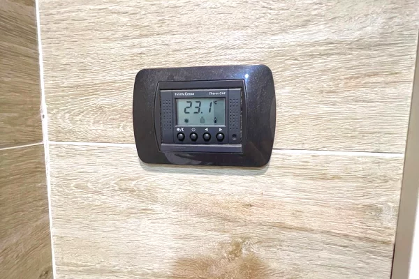 Shtepi me qera Apartament ne Tirane, 2+1, Mobilimi E mobiluar, Pagesa 1,200  Euro.