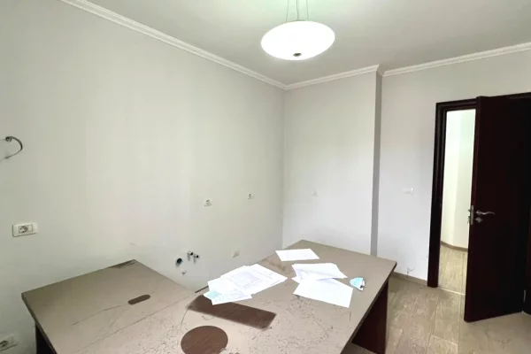 Shtepi ne shitje 2+1 ne Tirane - 258,000 Euro