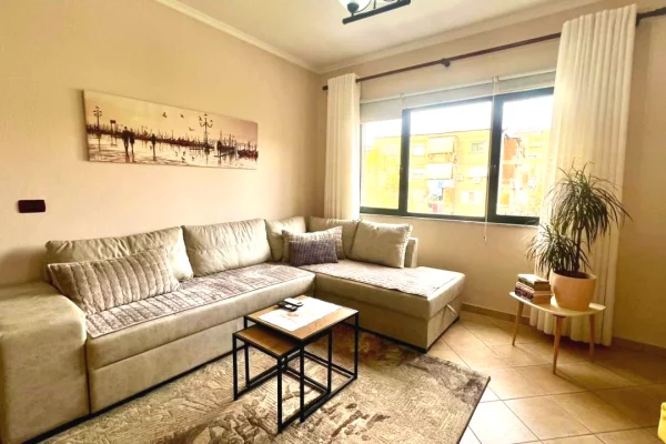 Shtepi me qera 1+1 ne Tirane - 600 Euro