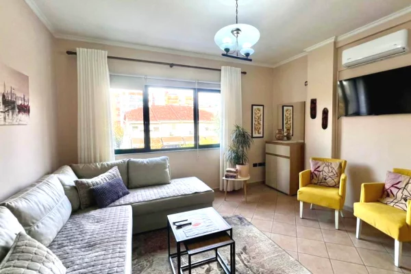 Shtepi me qera 1+1 ne Tirane - 600 Euro