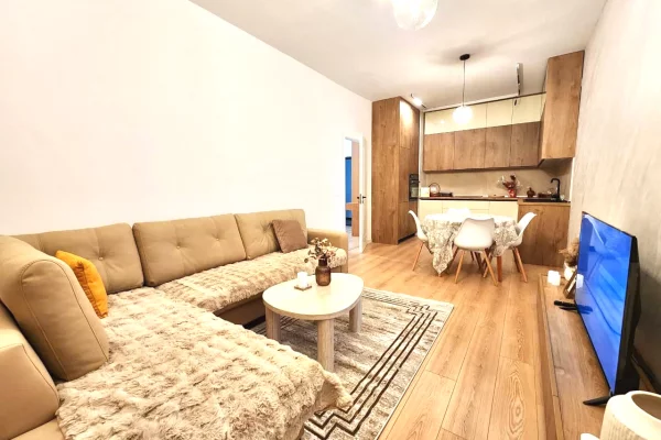Shtepi me qera Apartament ne Tirane, 2+1, Mobilimi E mobiluar, Pagesa 1,500  Euro.