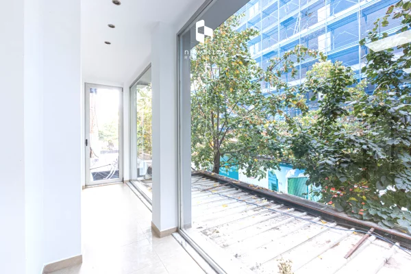 Ambient biznesi me qera 4+1 ne Tirane - 900 Euro