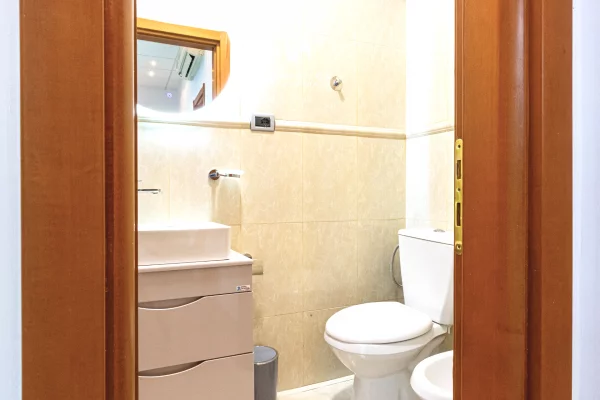 🔥Me Qera: Zyre 100 m2 | Tribeca, (📍Blloku Rr. Vaso Pasha) || 900 Euro/Muaj || Lokacion Premium