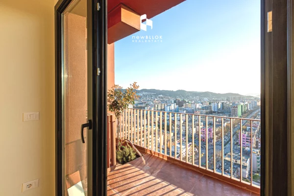 Ambient biznesi me qera 1+1 ne Tirane - 85,000 Leke