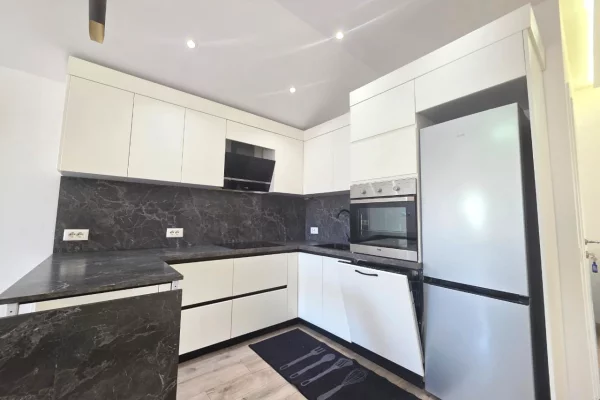 Shtepi me qera 2+1 ne Tirane - 500 Euro