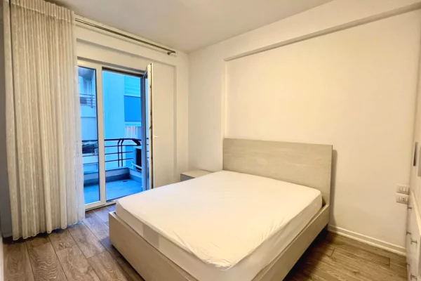 Shtepi me qera Apartament ne Tirane, 2+1, Mobilimi E mobiluar, Pagesa 600  Euro.