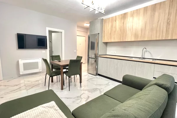 Shtepi me qera 2+1 ne Tirane - 640 Euro