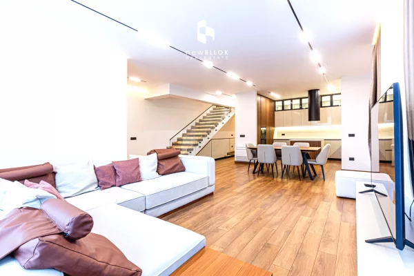 Shtepi me qera 4+1 ne Tirane - 4,000 Euro