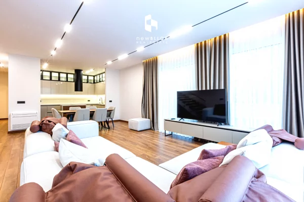 Shtepi me qera 4+1 ne Tirane - 4,000 Euro