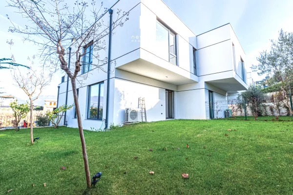 Shtepi me qera 4+1 ne Tirane - 4,000 Euro