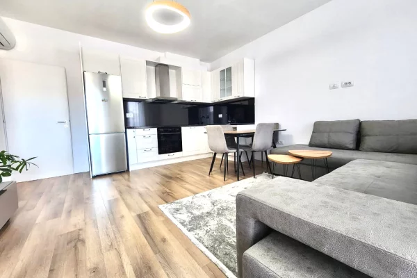 Shtepi me qera 1+1 ne Tirane - 550 Euro