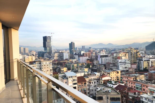 Apartment for rent in Tirana 2+1, Emty