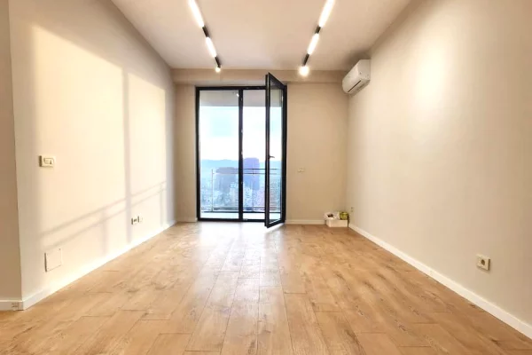 Apartment for rent in Tirana 2+1, Emty