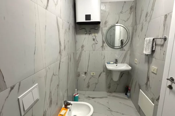 Apartment for rent in Tirana 2+1, Emty