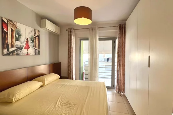 Shtepi me qera Apartament ne Tirane, 1+1, Mobilimi E mobiluar, Pagesa 650  Euro.