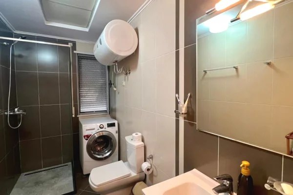 Shtepi me qera 1+1 ne Tirane - 650 Euro