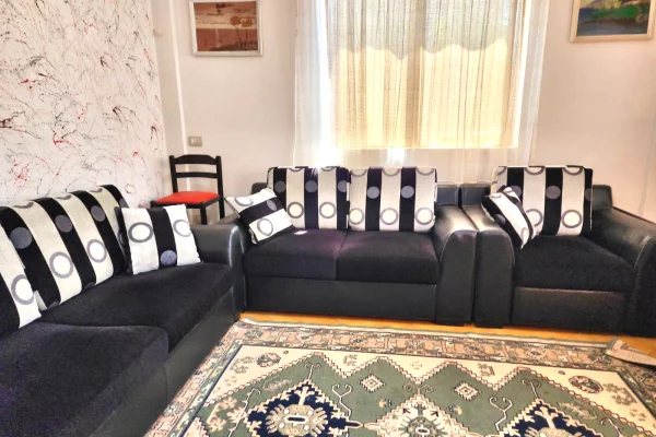 House for Rent 1+1 in Tirana - 35,000 Leke