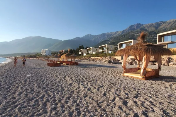 Shtepi ne shitje 3+1 ne Himare - 935,000 Euro