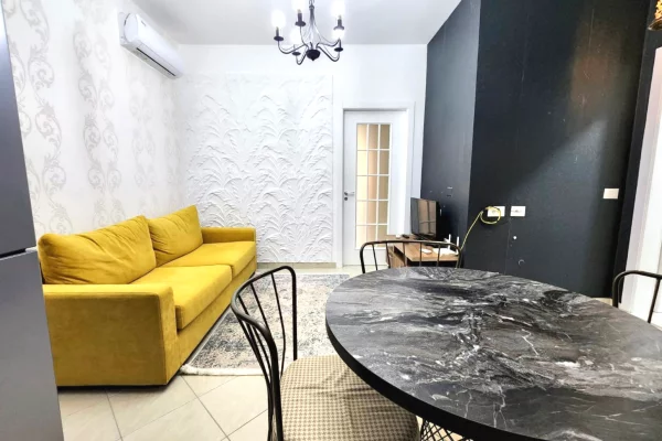 Shtepi me qera 1+1 ne Tirane - 390 Euro