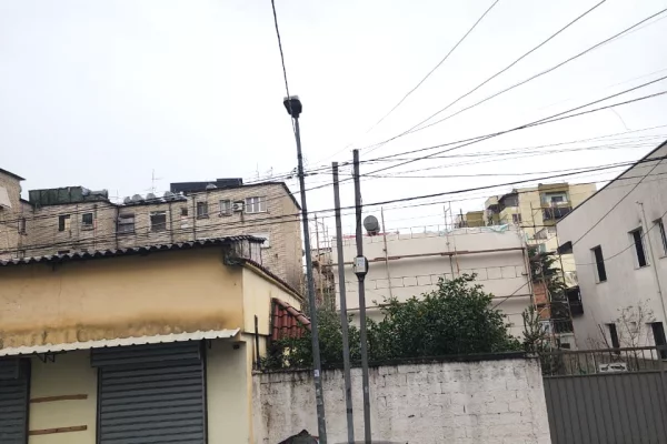 Shtepi ne shitje Apartament ne Tirane, 1+1, Mobilimi Bosh, pa mobiluar, Pagesa 95,000  Euro.