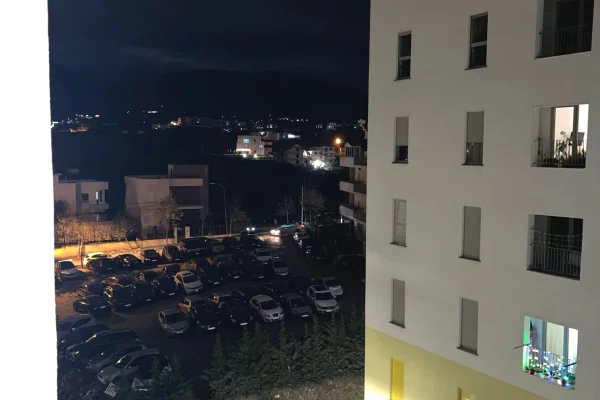 Shtepi me qera Apartament ne Tirane, 1+1, Mobilimi E mobiluar, Pagesa 450  Euro.