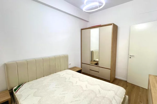 Shtepi me qera Apartament ne Tirane, 1+1, Mobilimi E mobiluar, Pagesa 450  Euro.