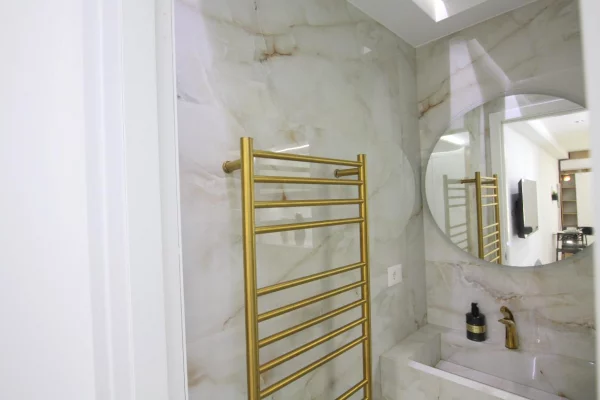 Shtepi me qera Garsoniere ne Tirane - 550 Euro