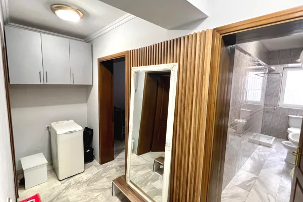 Shtepi me qera 1+1 ne Tirane - 50,000 Leke