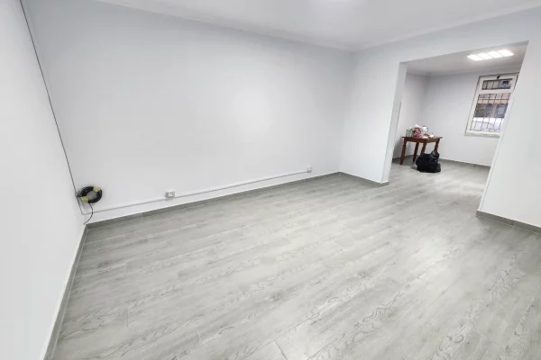 Ambient biznesi me qera 3+1 ne Tirane - 750 Euro