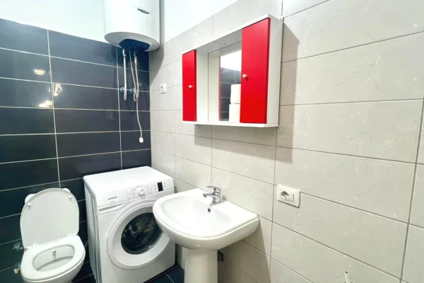 Shtepi me qera 2+1 ne Tirane - 60,000 Leke